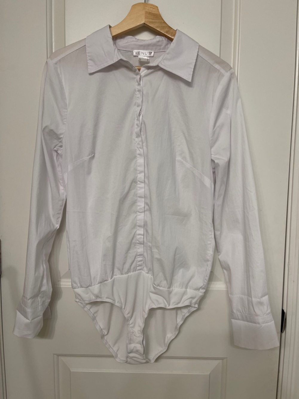 VENUS White Long-Sleeve Shirt-Style Bodysuit